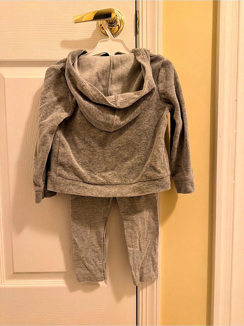 Disney Matching Set - Picture 2 of 2